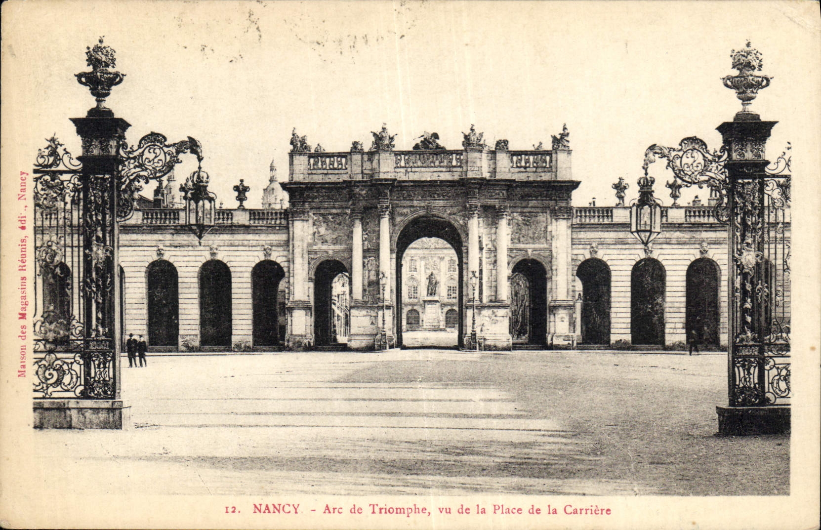 CPA Nancy Arc de Triomphe vu de la Place de la Carriere 