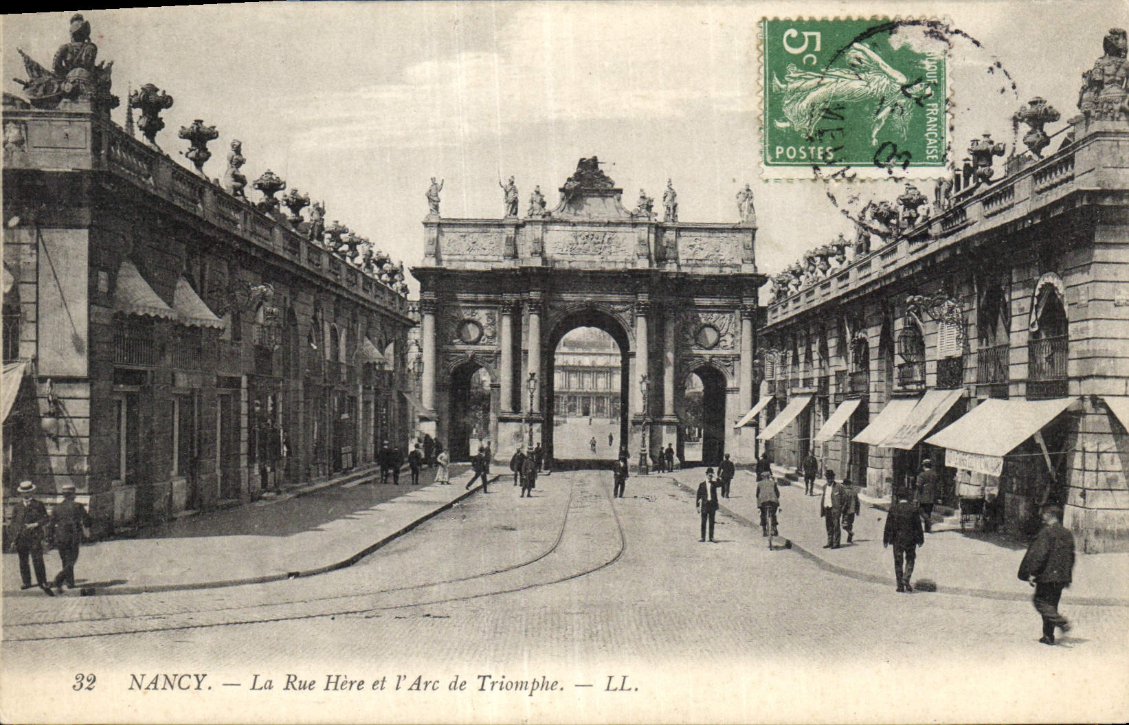 CPA Nancy La Rue Here etL'Arc de Triomphe