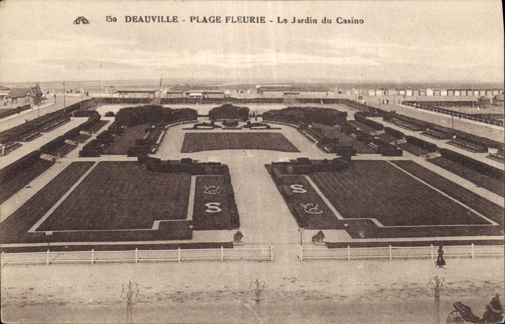 CPA Deauville Plage Fleurie Le jardin du Casino 