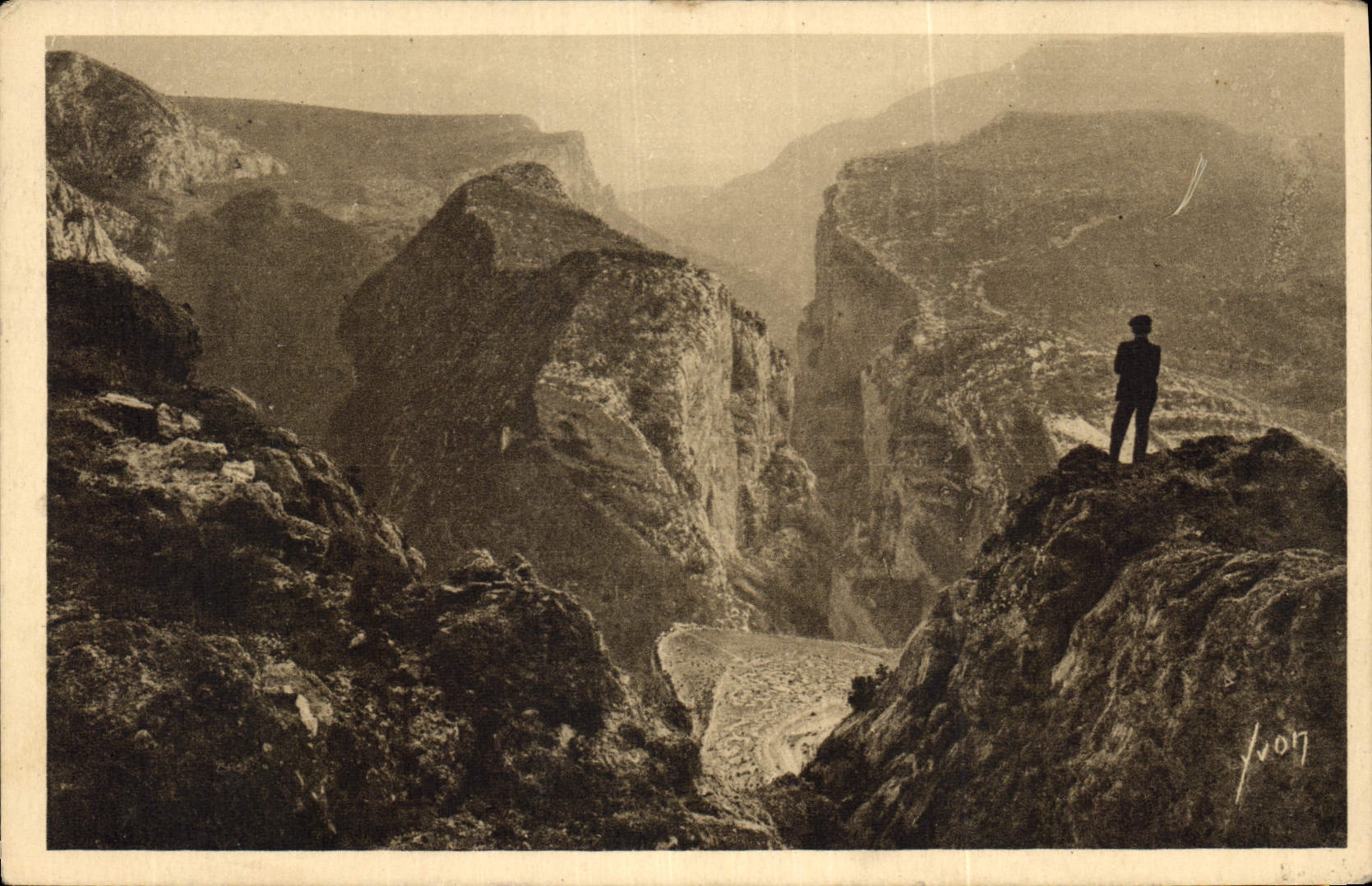 CPA Paysages er Pierres de Provence Le Point Sublime des Gorges du Verdon
