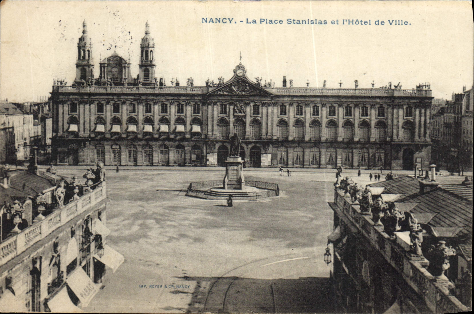 CPA Nancy La Place Stanislas et l'hotel de Ville