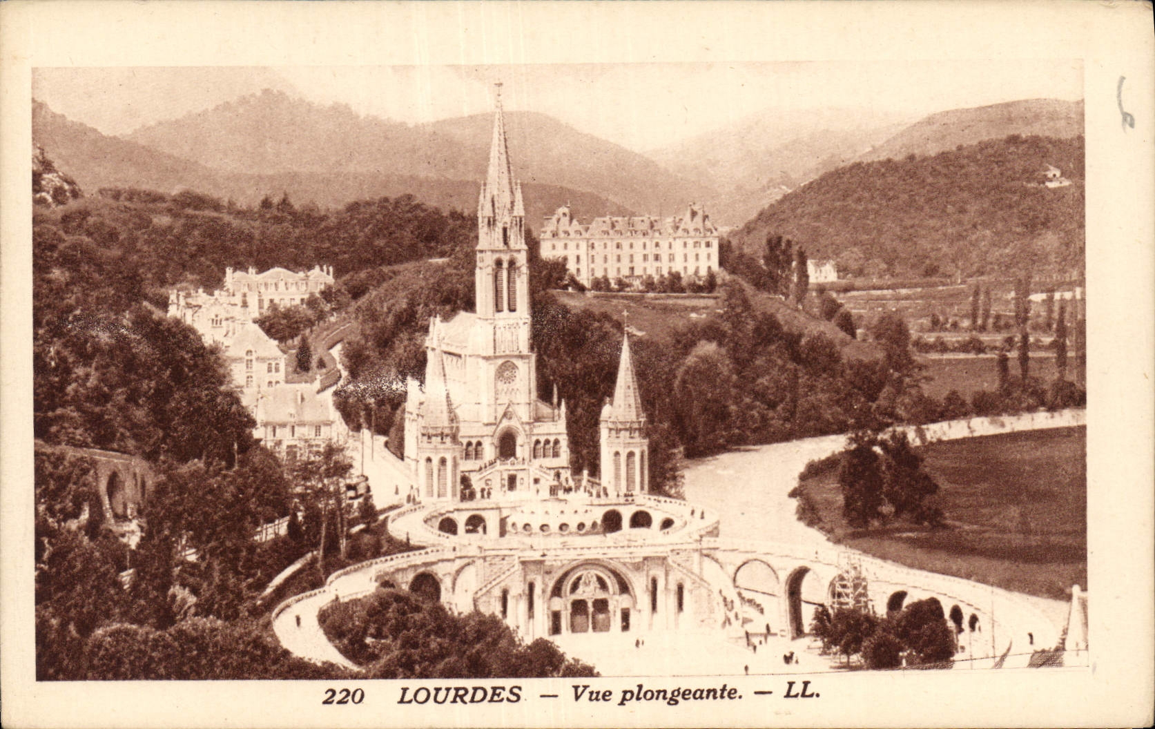 CPA Lourdes Vue plongeante 