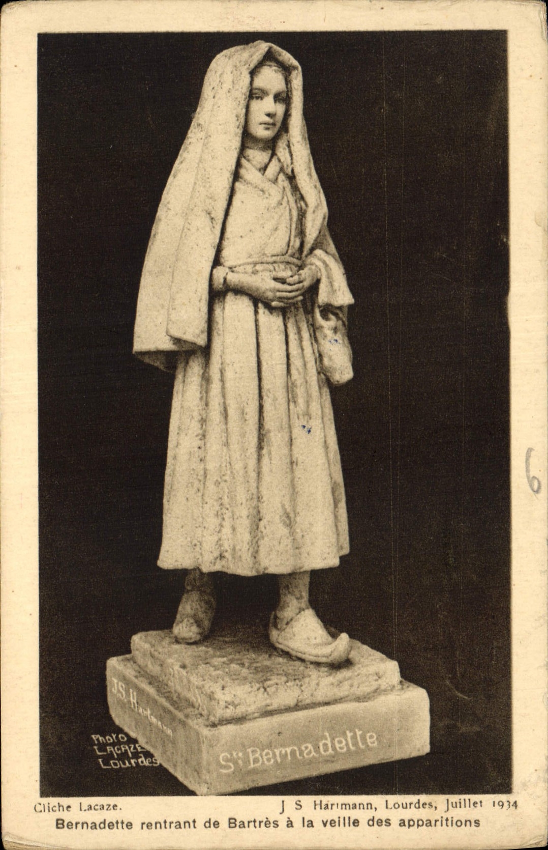 CPA Bernadette rentrant de Bartres a la Veille des apparitions 