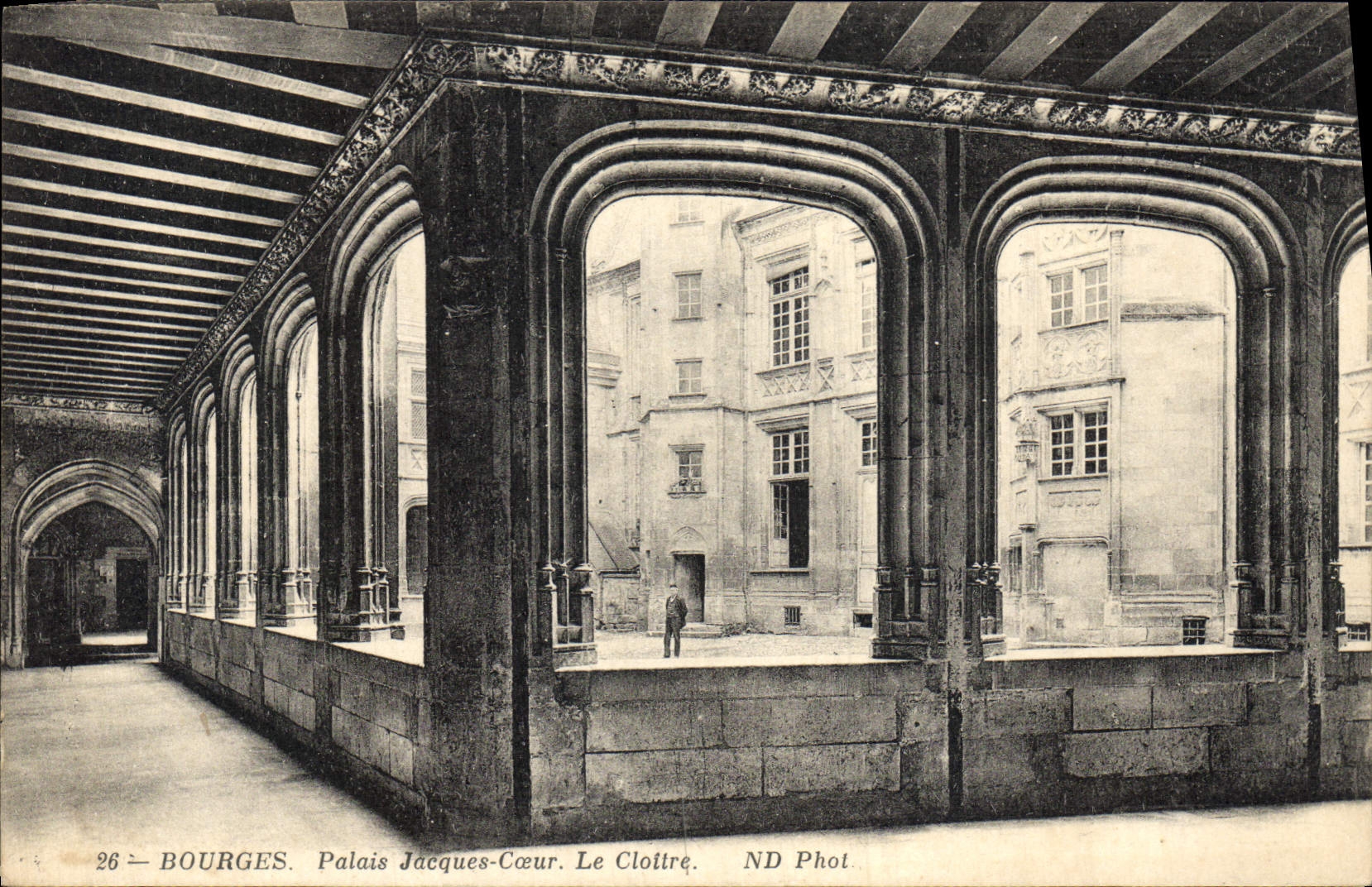 CPA Bourges Palais Jacques Coeur Le Cloitre 