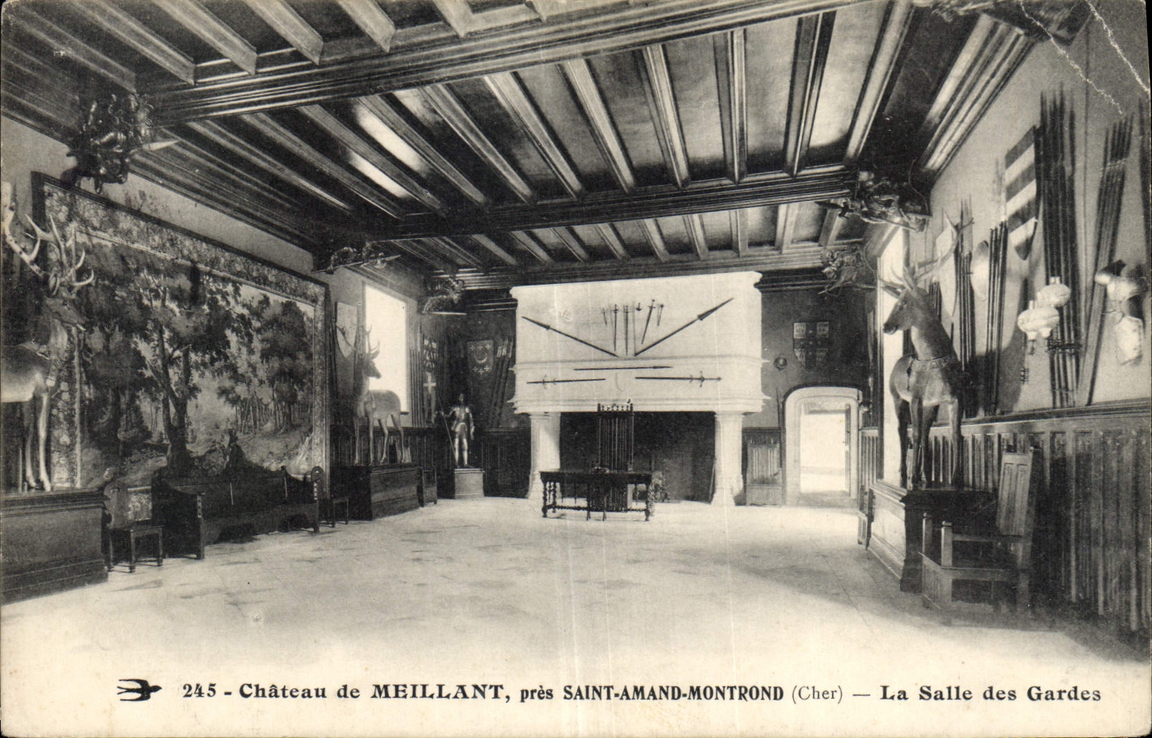CPA Chateau de Meillant pres Saint Amand Montrond La Salle des Gardes 