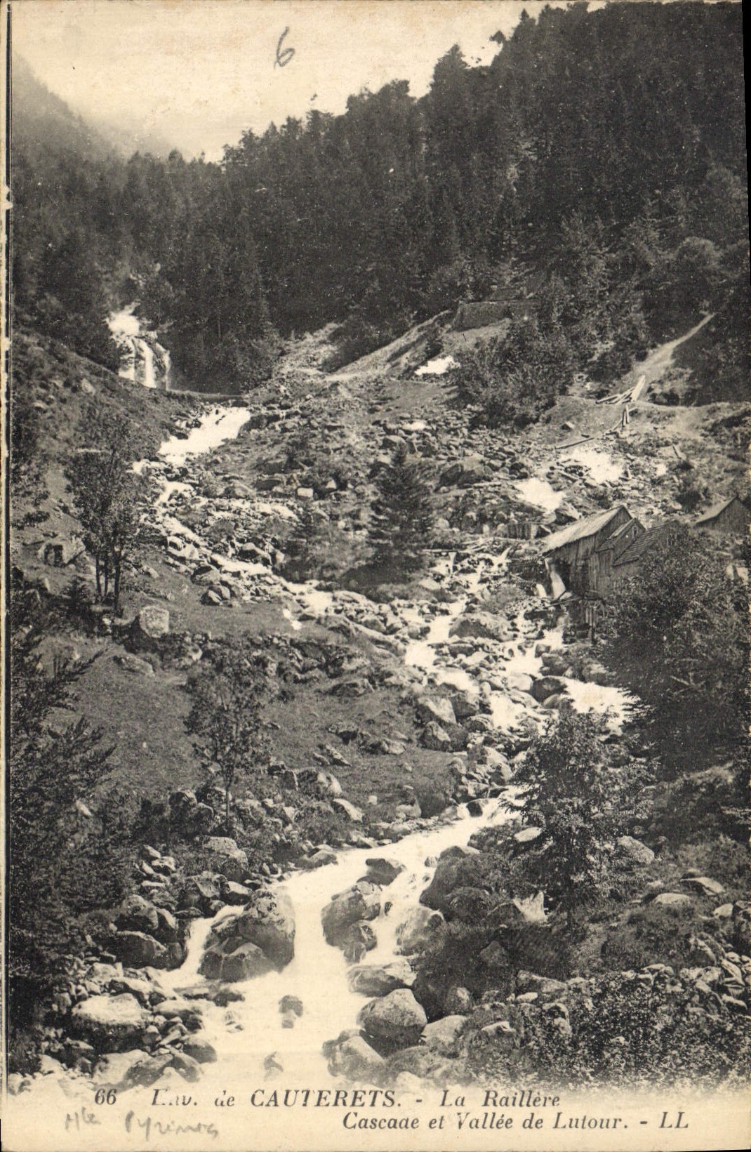 CPA Environs de Cauterets La Raillere Cascade et Vallee de Lutour