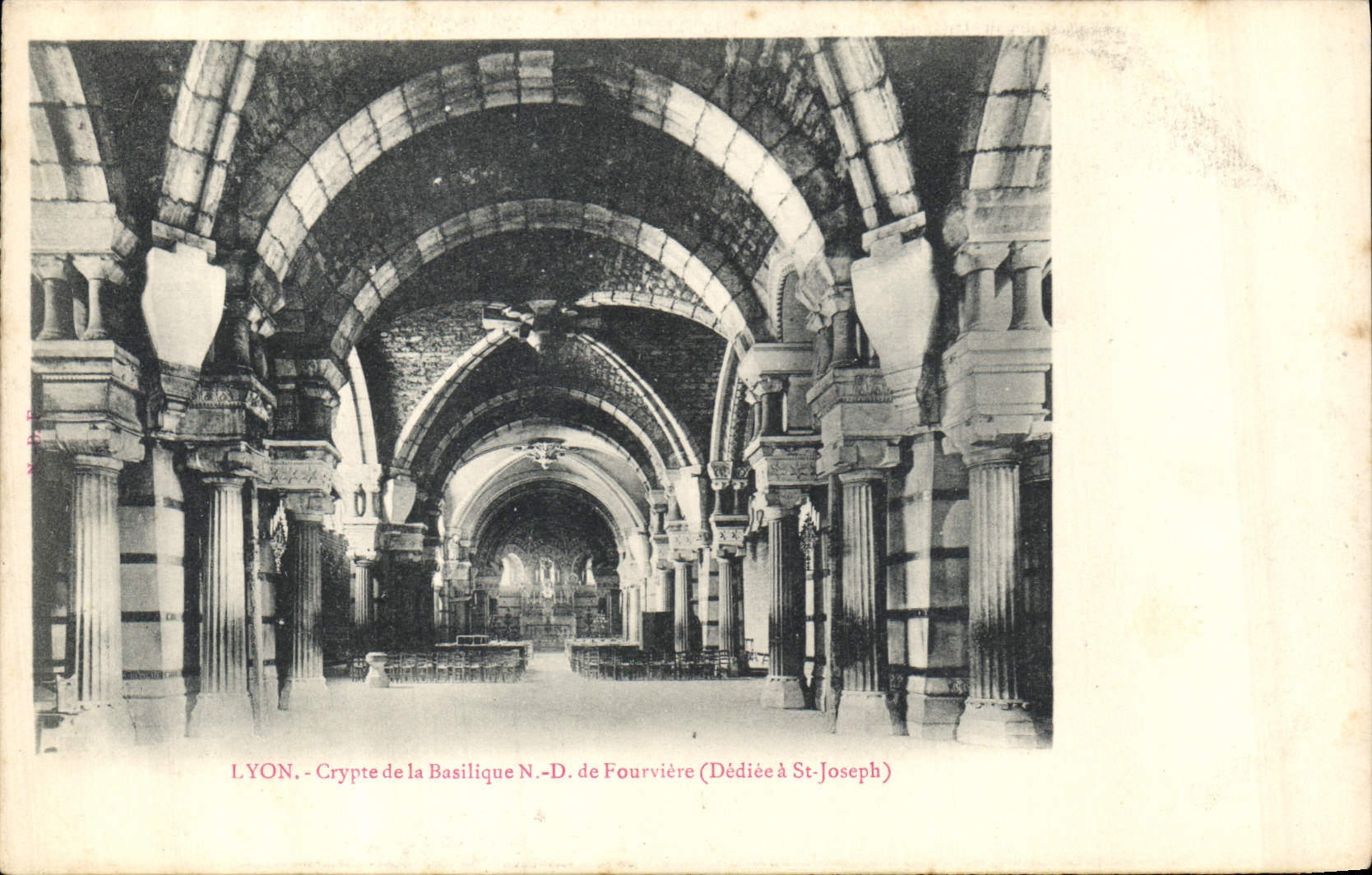 CPA Lyon Crypte de la Basilique ND de Fourviere Dediee a St Joseph