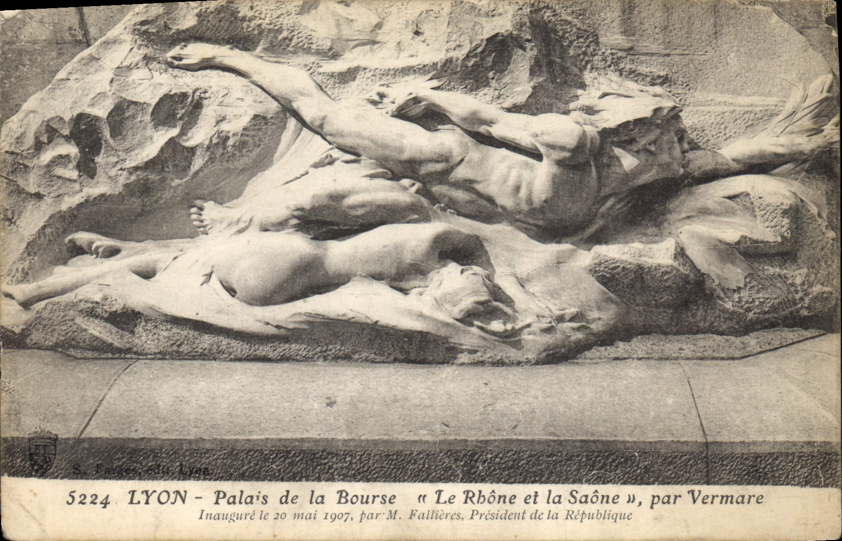 CPA Lyon  Palais de la Bourse Le Rhone et la Saone par Vermare 