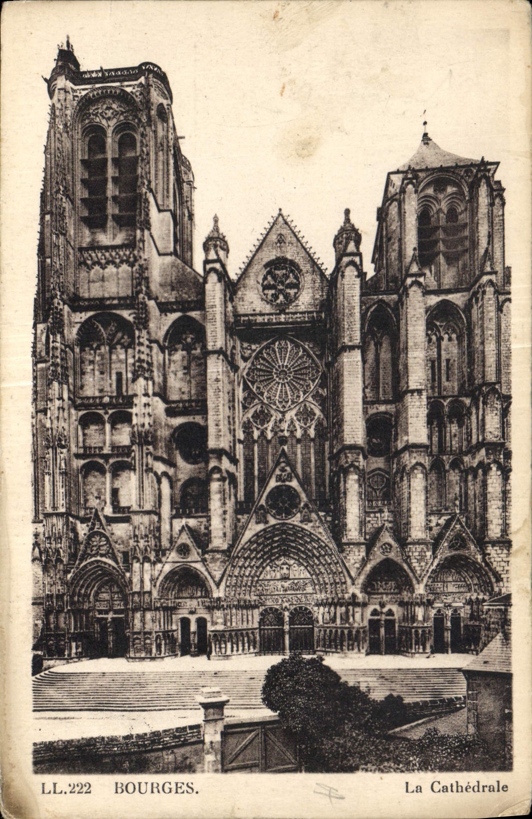 CPA Bourges La Chatedrale 