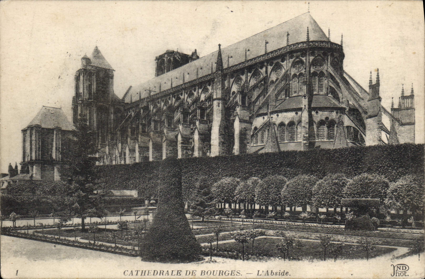 CPA Cathedrale de Bourges L'Abside 