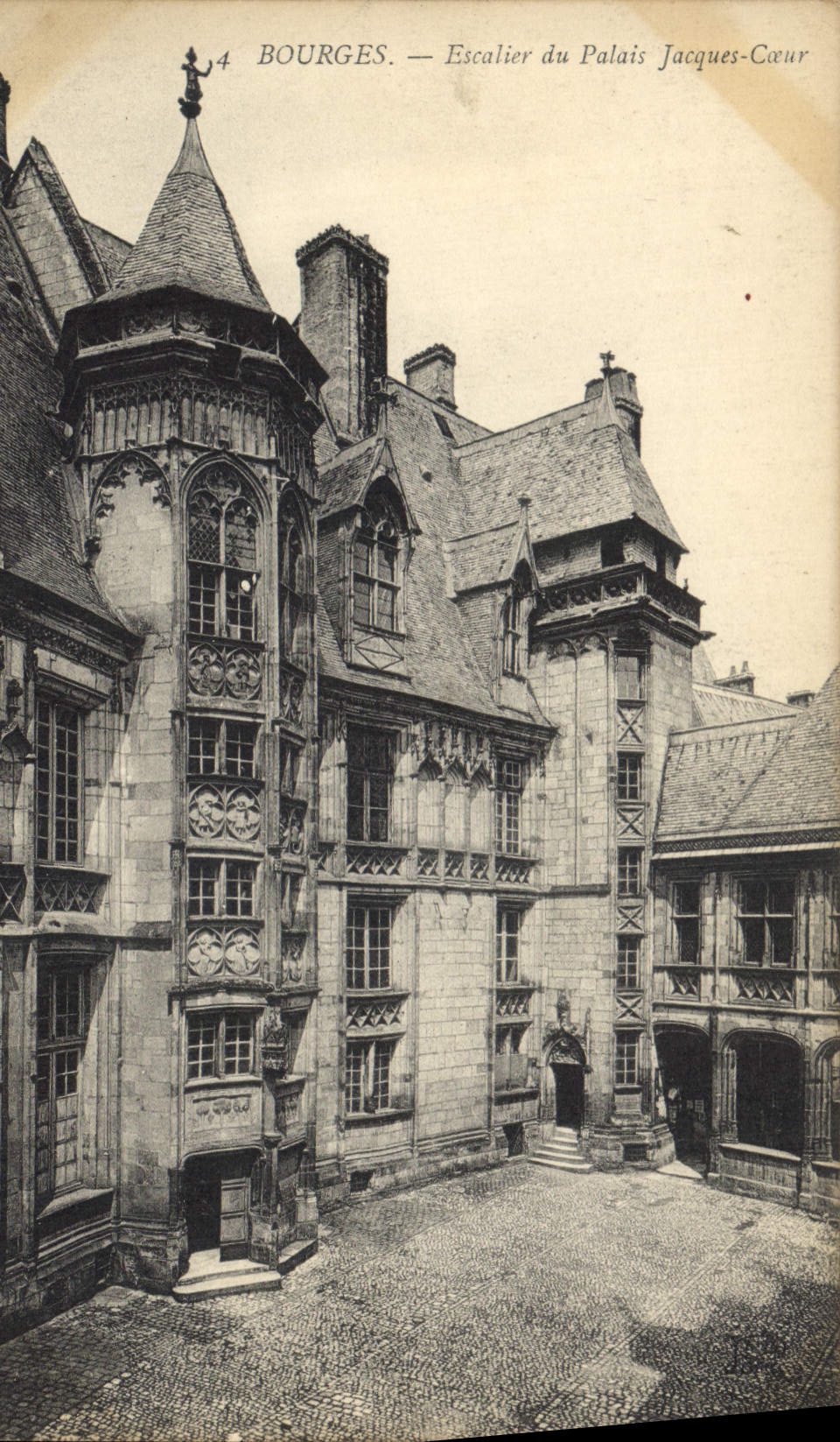 CPA Bourges Escalier du Palais Jacques Coeur