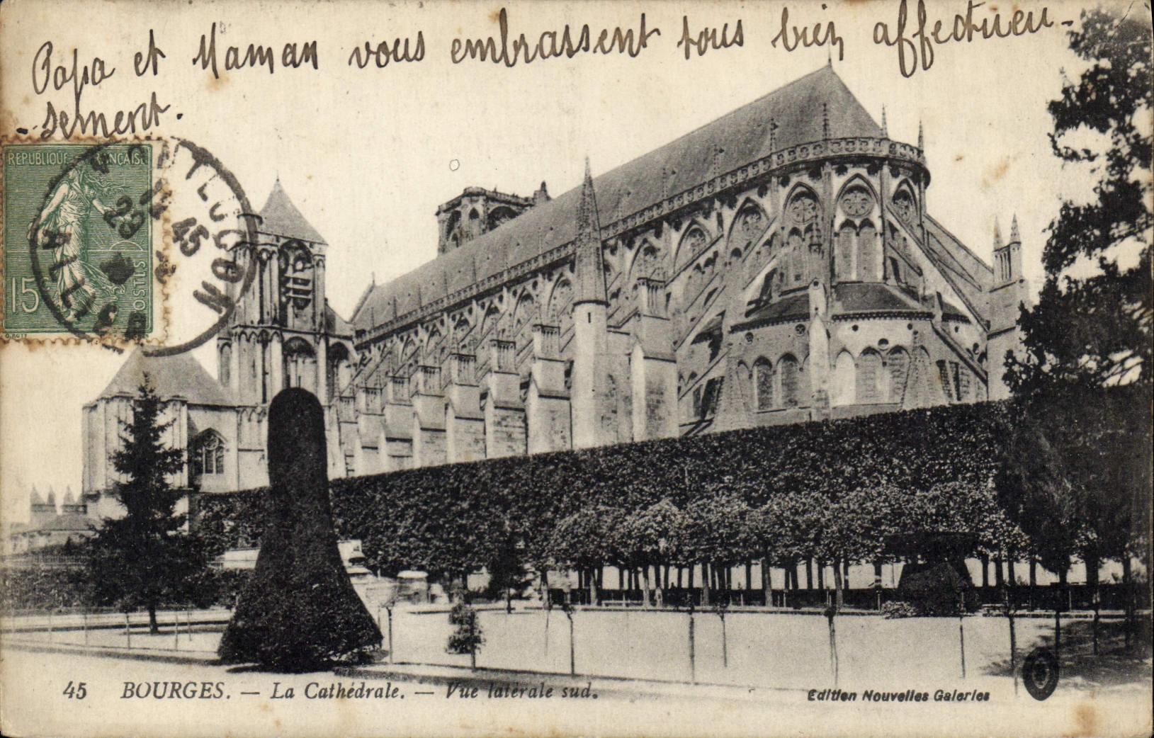CPA Bourges La Cathedrale Vue laterale sud
