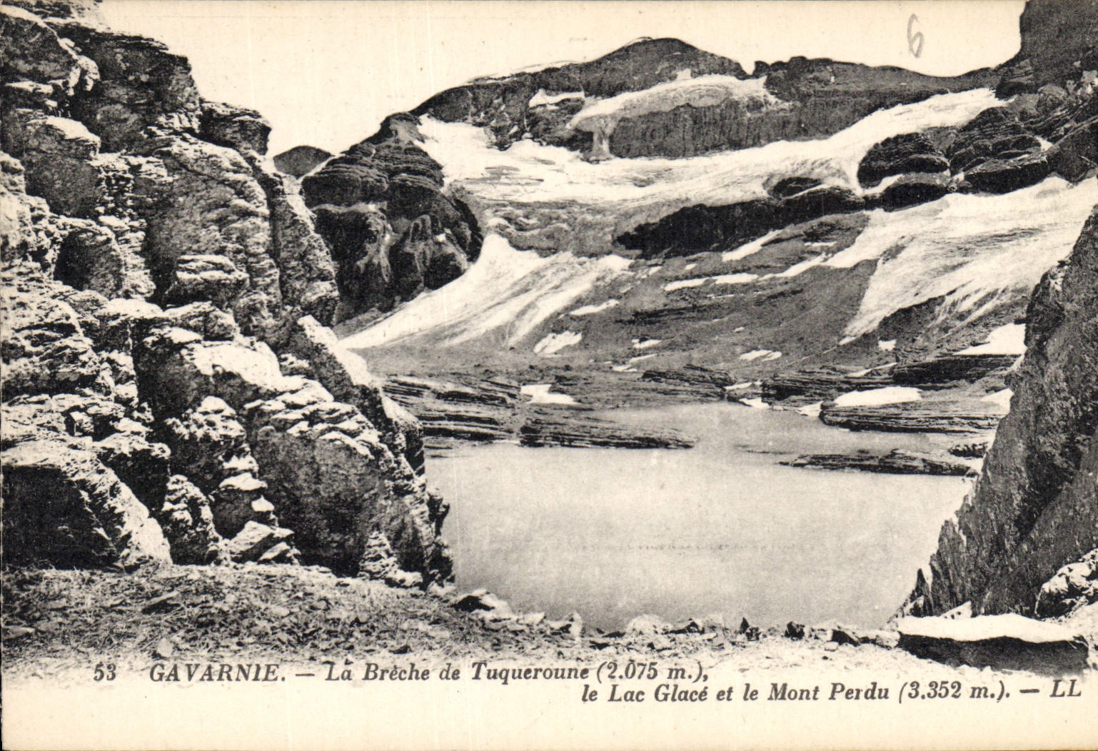 CPA Gavarnie la Breche de Tuqueroune Le Lac Glace et le Mont Perdu 