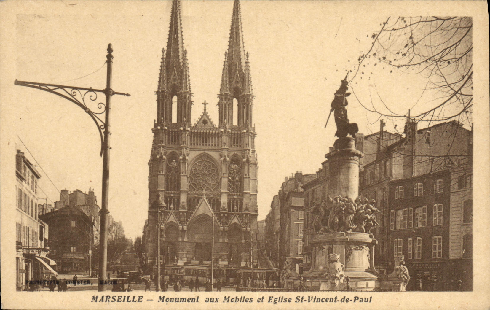CPA Marseille Monument aux Mobiles et eglise St Vincent de Paul 