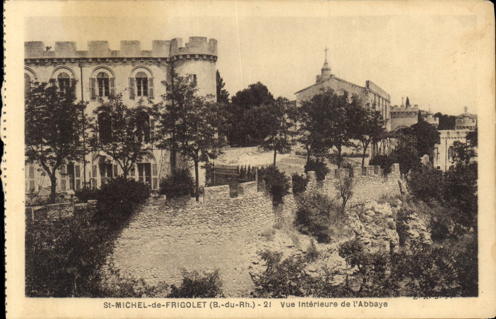 CPA St Michel de Frigolet B du Rh vue generale de l'Abbaye 