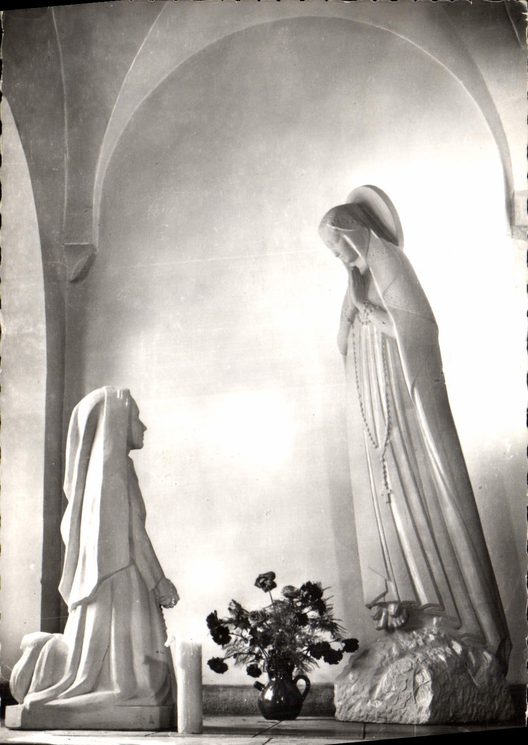 CPA Lourdes Asile Notre Dame l'Apparition Sculpteur G Serraz 