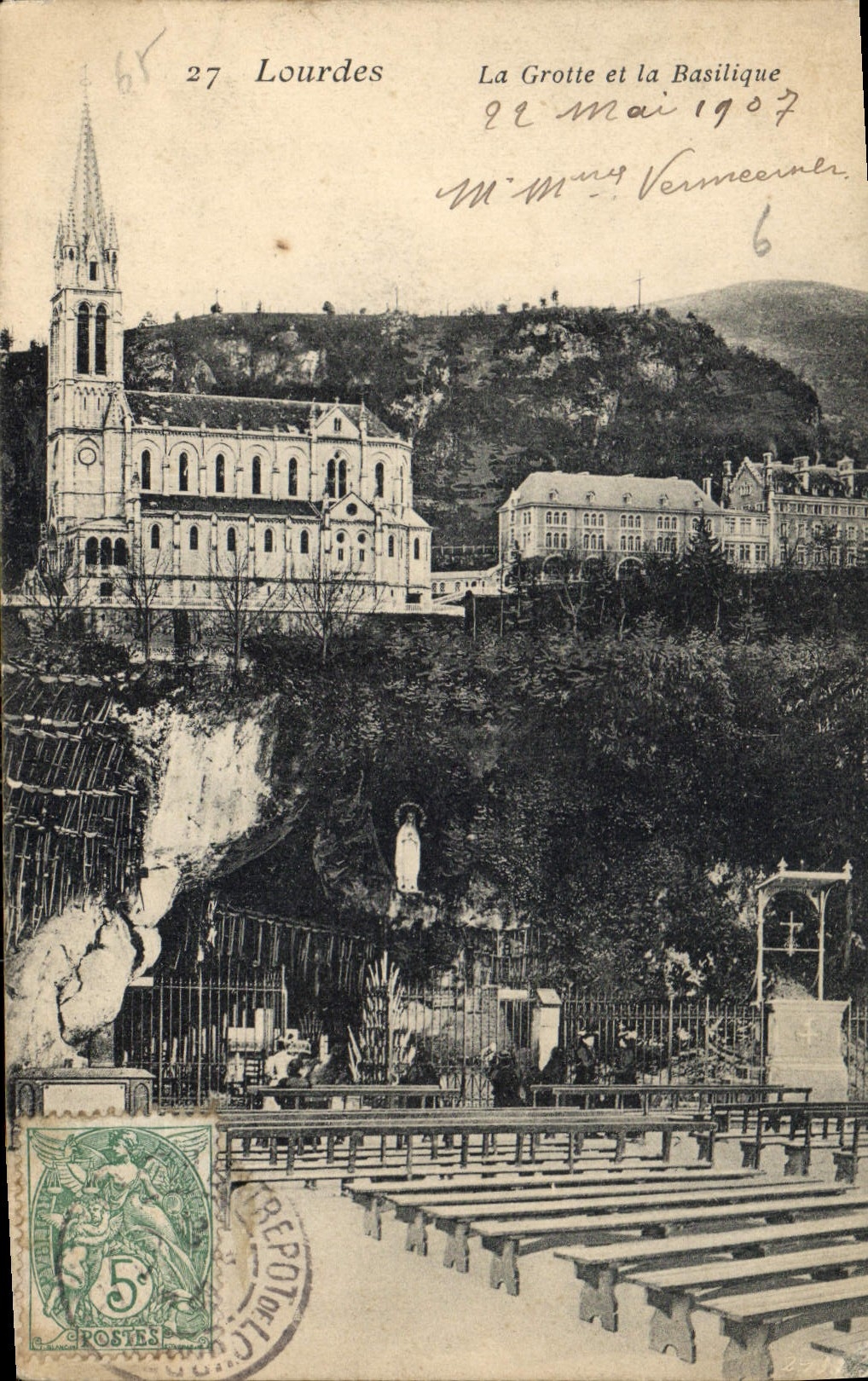 CPA Lourdes la Grotte et la Basilique 