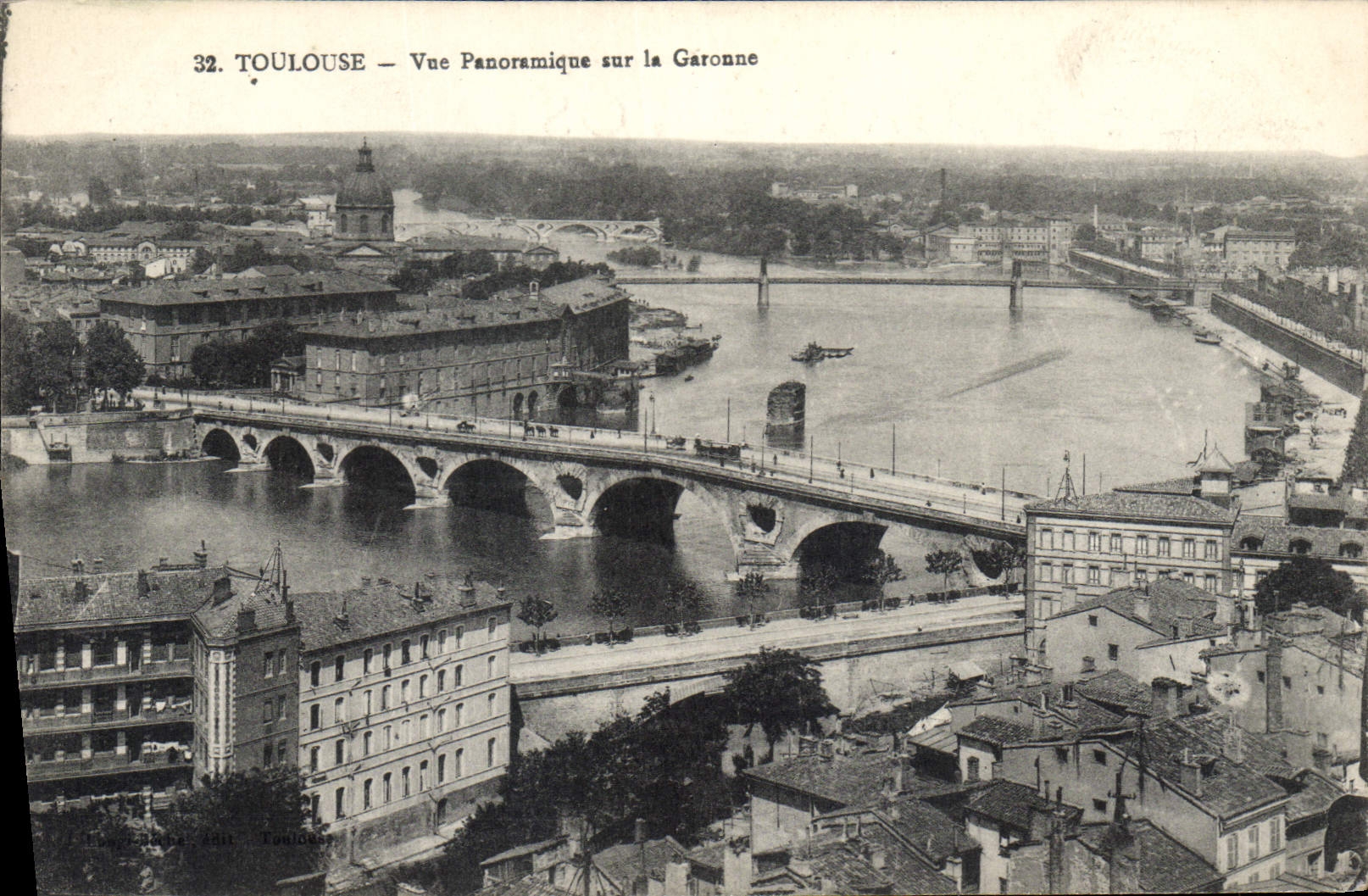 CPA Toulouse vue panoramique sur la Garonne 