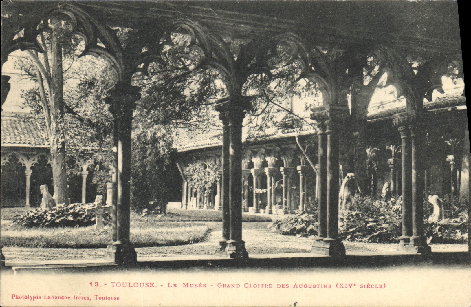CPA Toulouse le Musee Grand Croitre des Augustins XIV siecle 