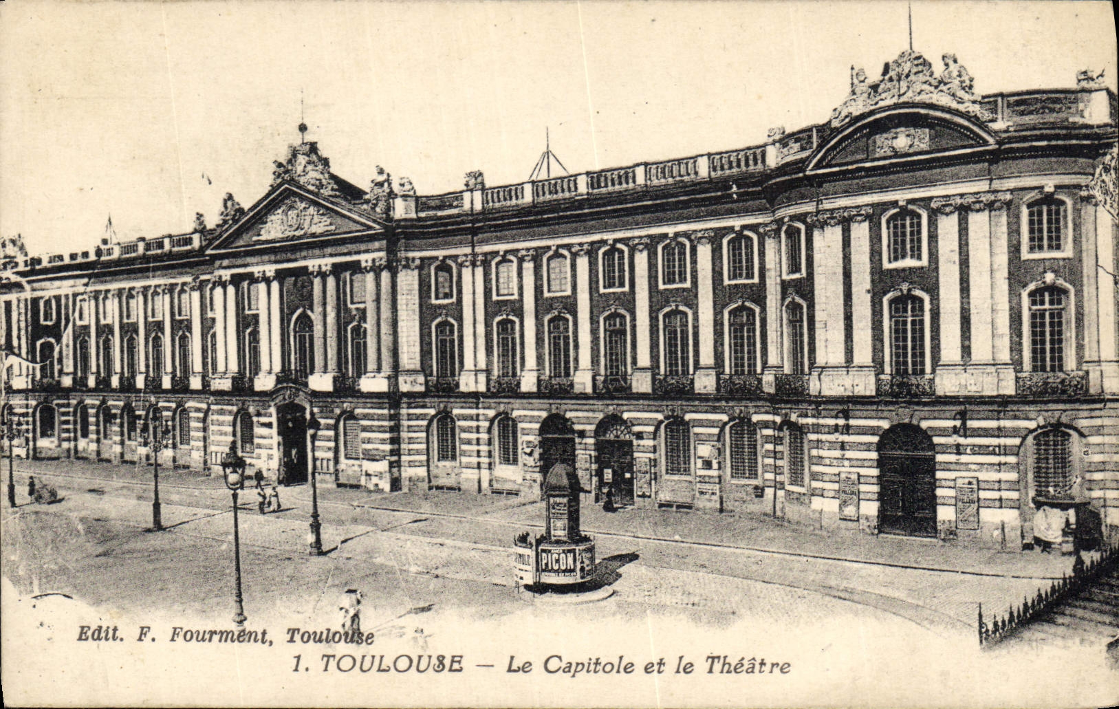 CPA Toulouse le Capitole et le Theatre