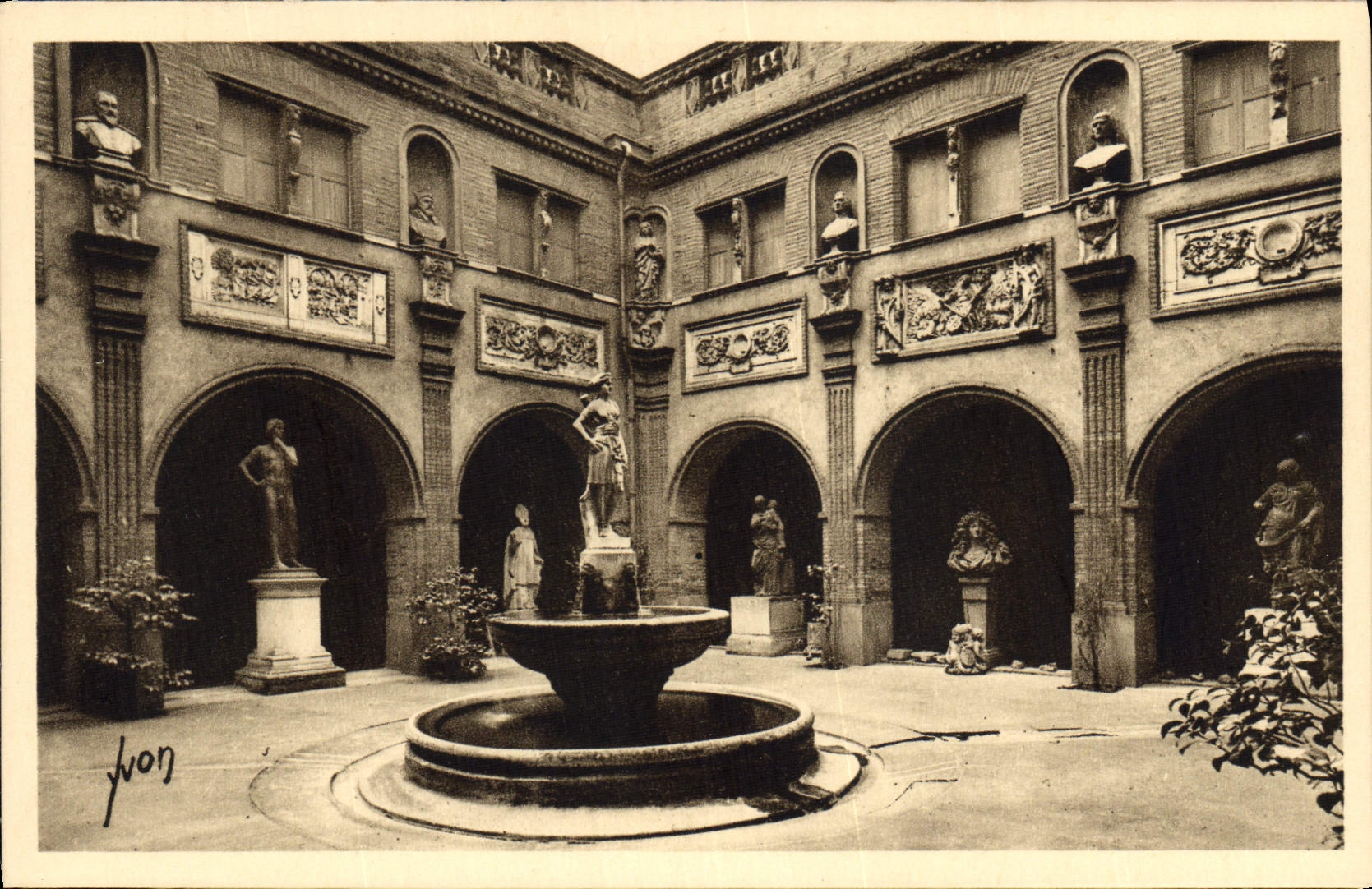 CPA Toulouse Hte Garonne le Petit Cloitre du Musee