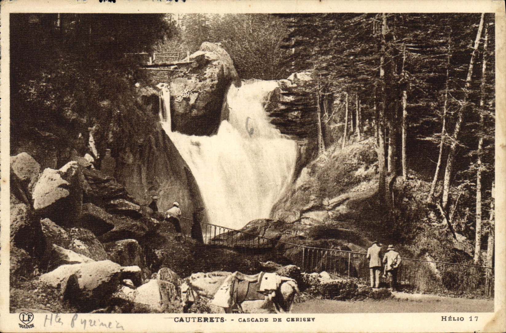 CPA Cauterets cascade de Cerisey 
