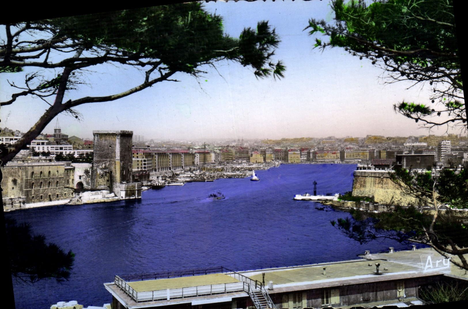CPA Marseille Entree du Port 