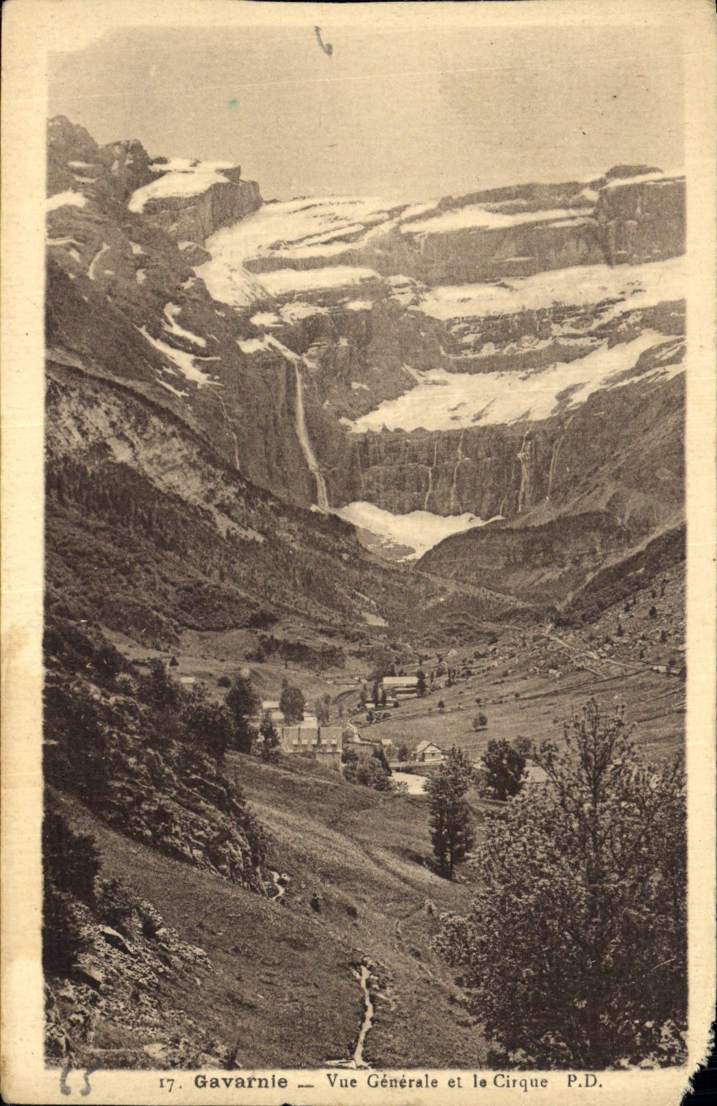 CPA Gavarnie vue generale et le Cirque 