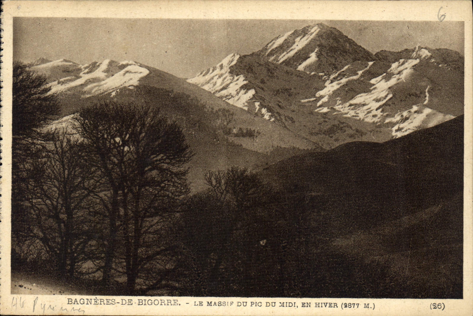 CPA Bagneres de Bigorre le Massif du Pic du Midi en Hiver