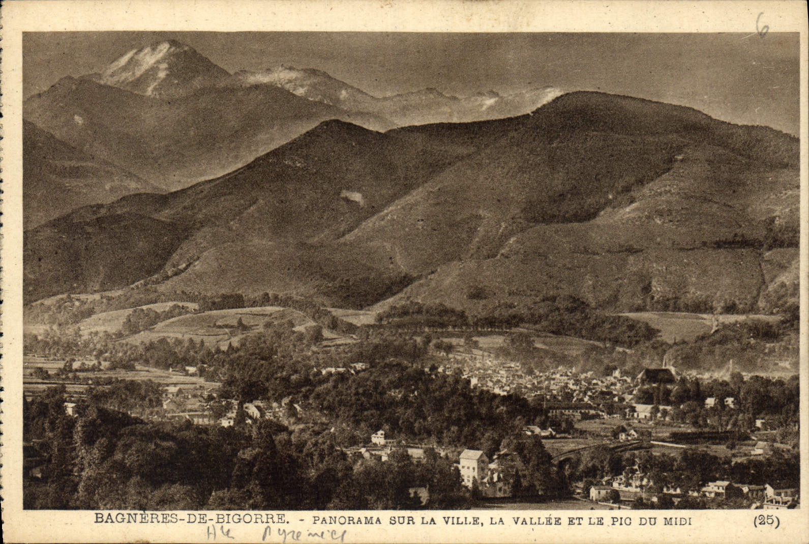 CPA Bagneres de Bigorre Panorama sur la Ville La Vallee et le Pic du Midi 