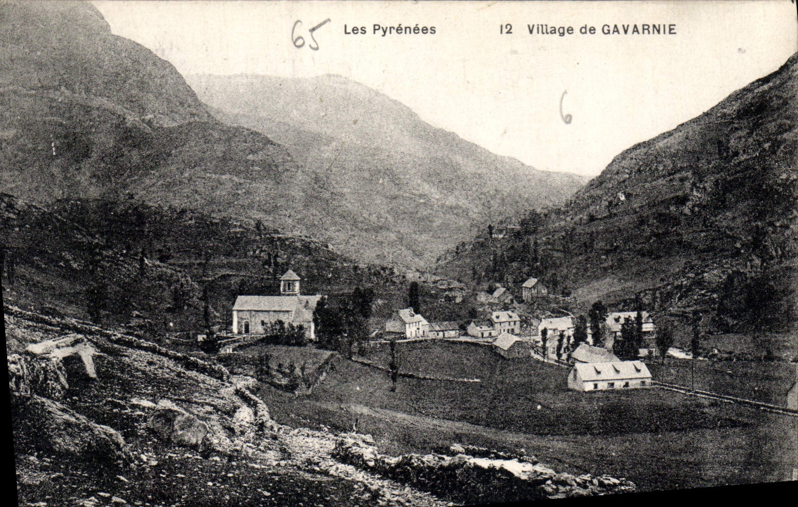 CPA Les Pyrenees Village de Gavarnie 