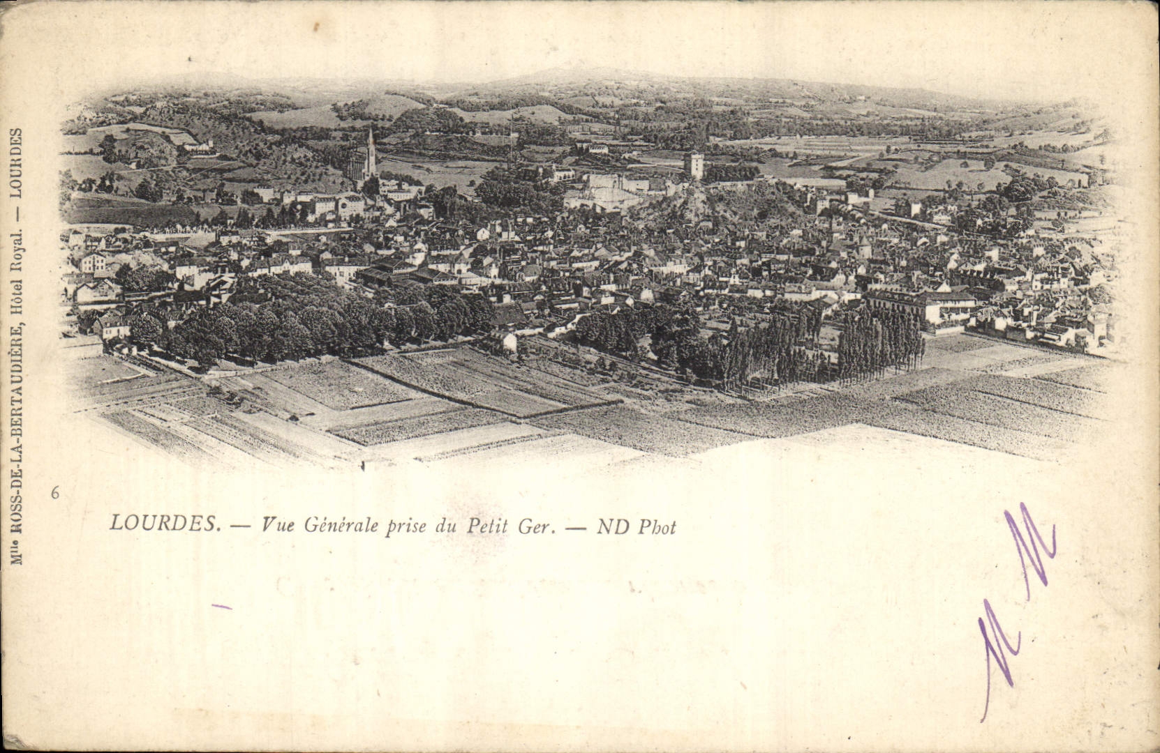 CPA Lourdes vue generale prise du Petit Ger 