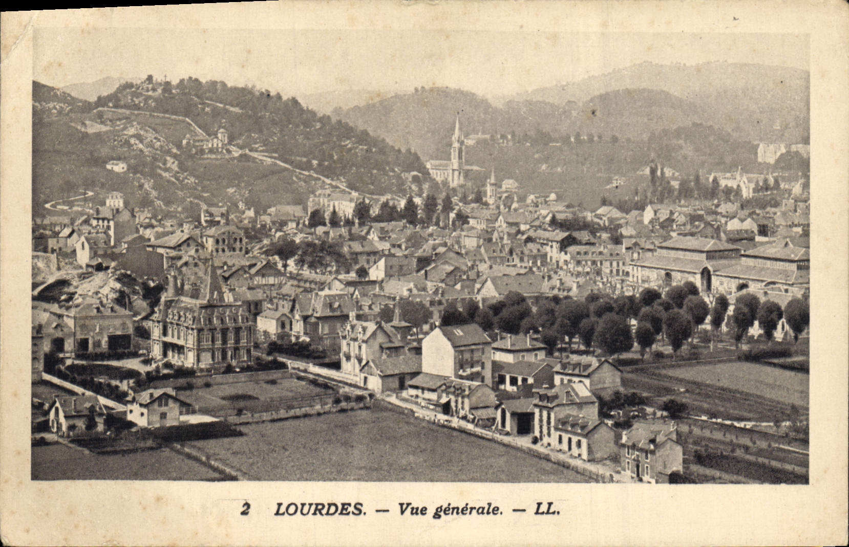 CPA Lourdes vue generale 