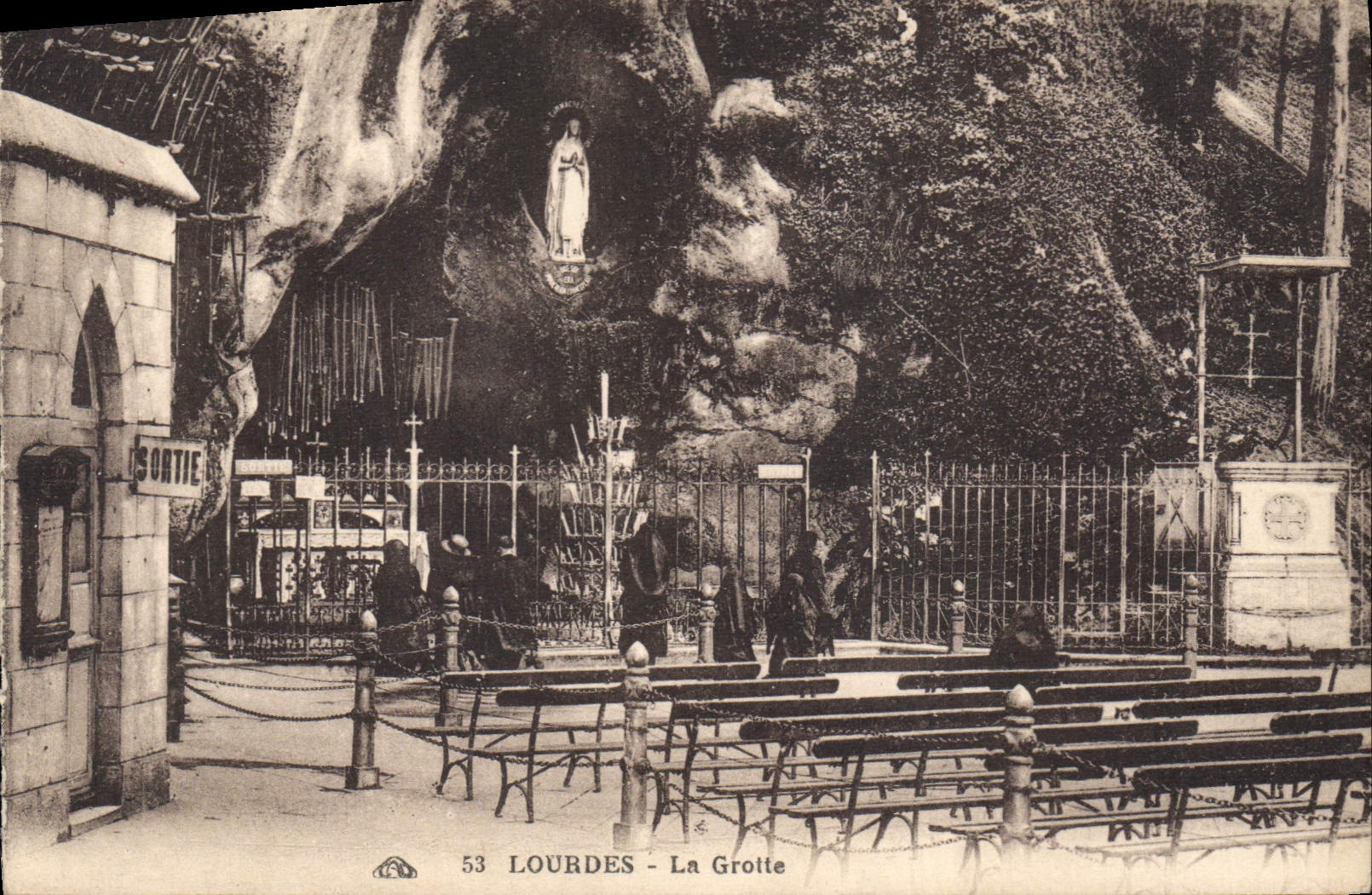 CPA Lourdes la Grotte 