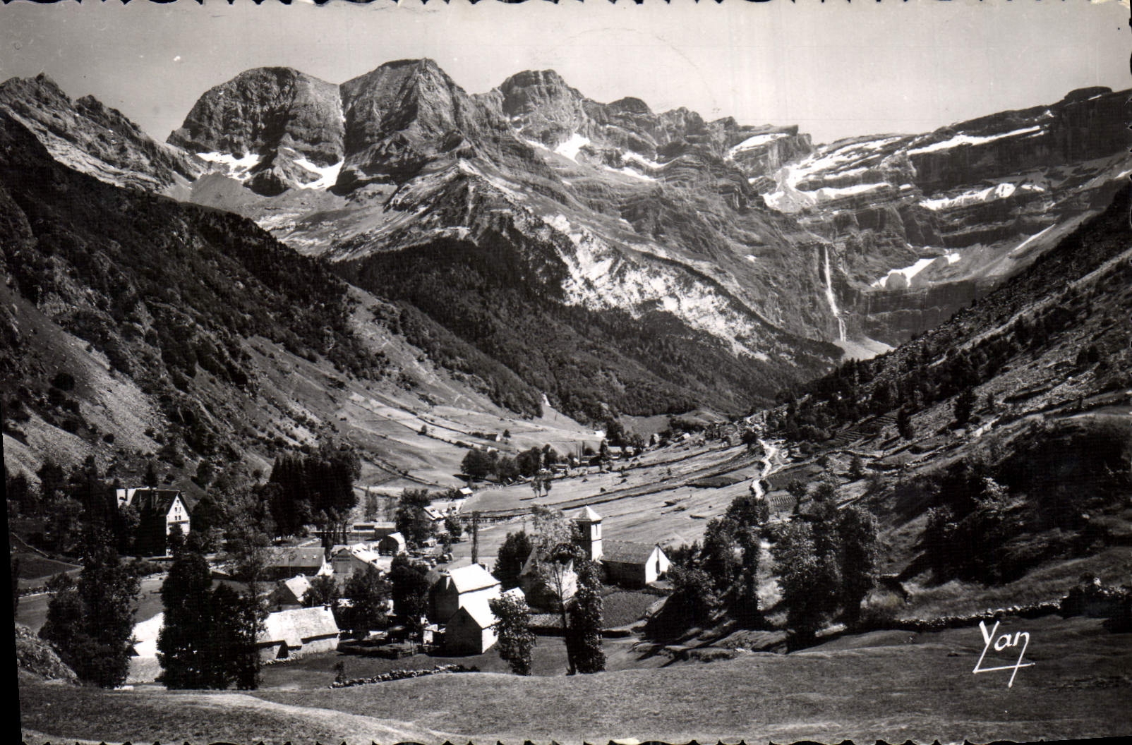 CPA Gavarnie Le Cirque vu du Village 