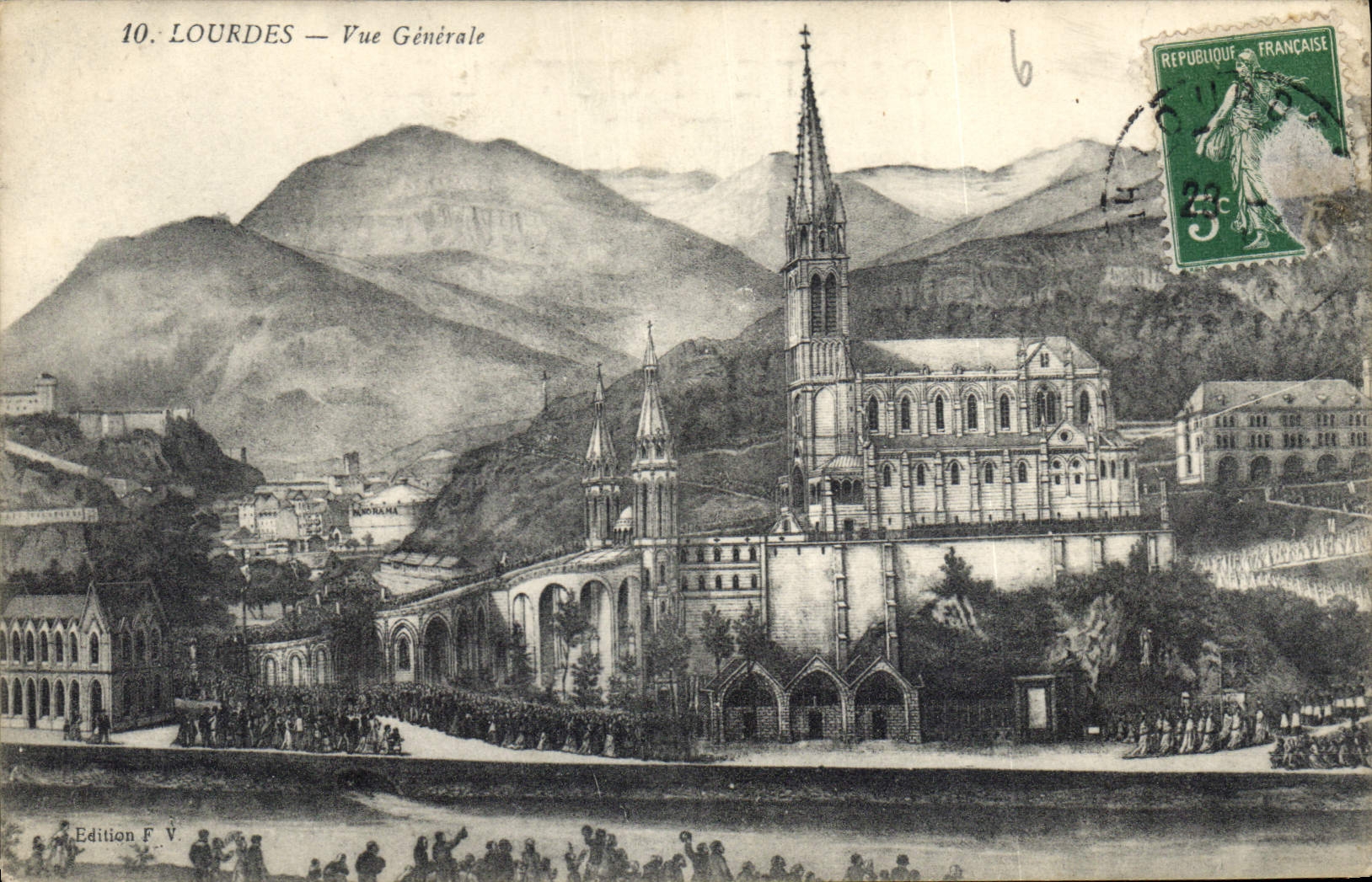 CPA Lourdes Vue generale 