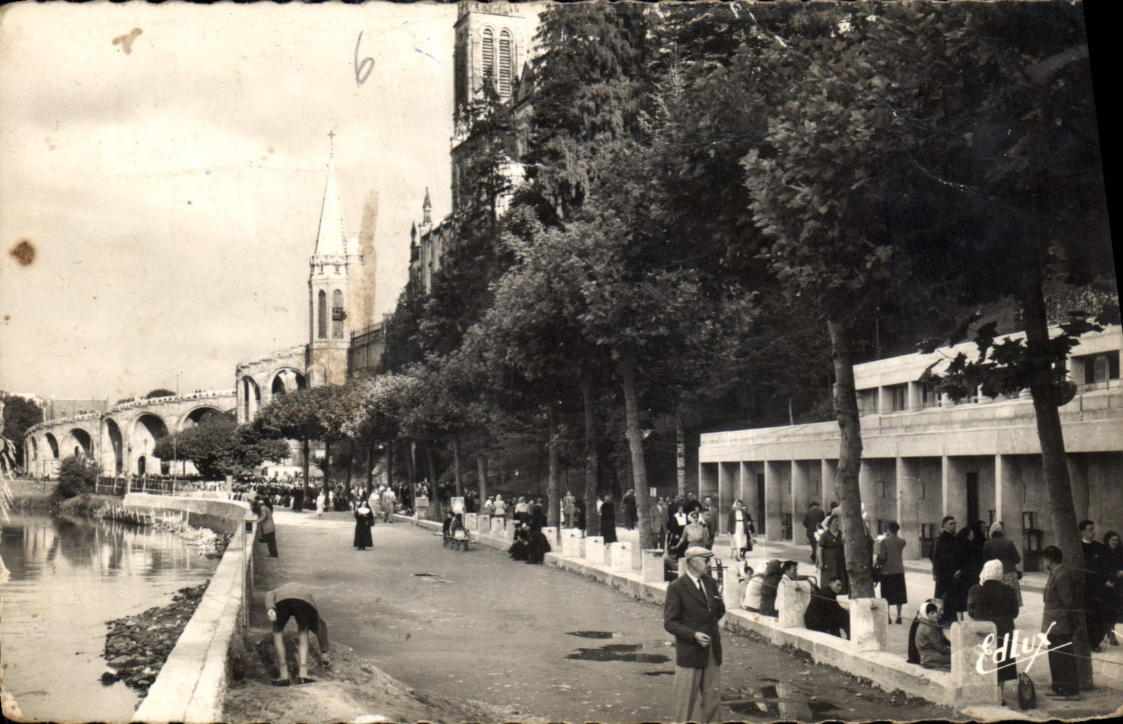 CPA Lourdes les Piscines 