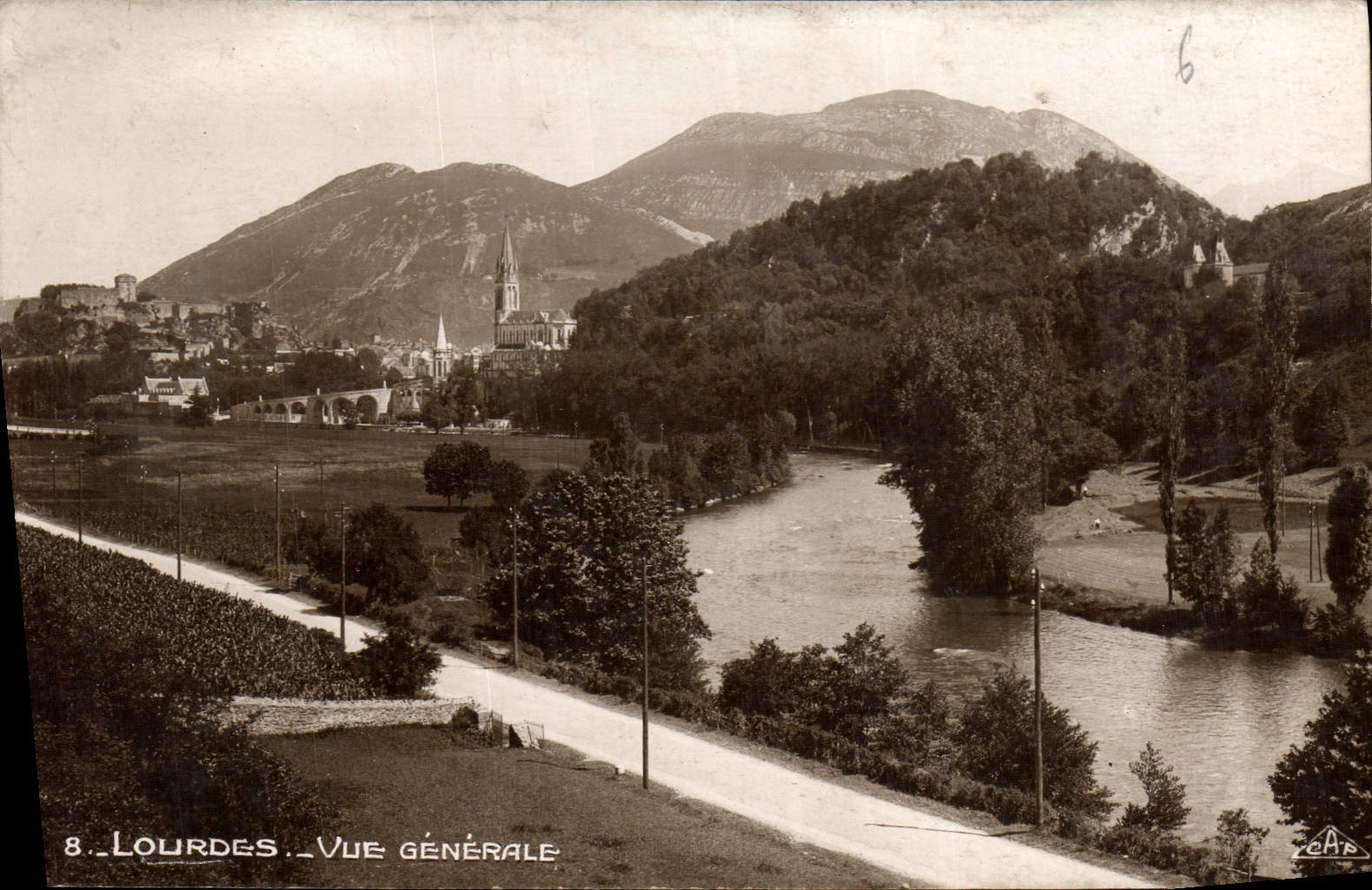 CPA Lourdes vue generale 