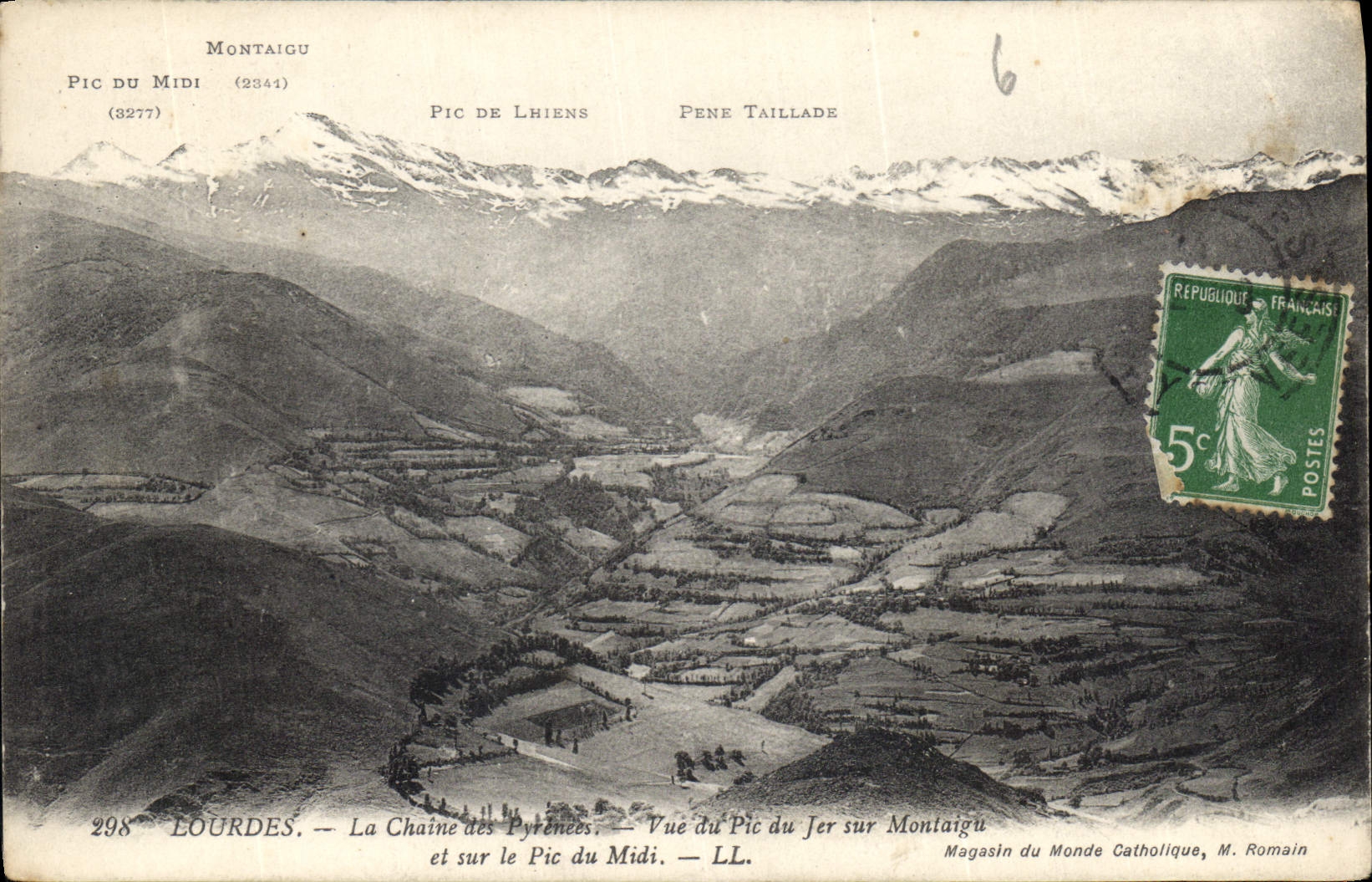 CPA Lourdes La Chaine des Pyrenees vue du pic du Jer sur Montagnes et sur le Pic du Midi 