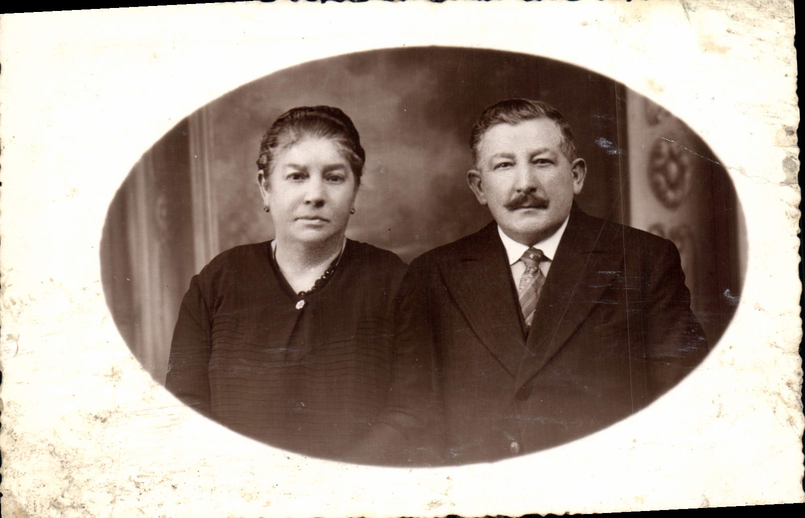 CARTE PHOTO Personnages