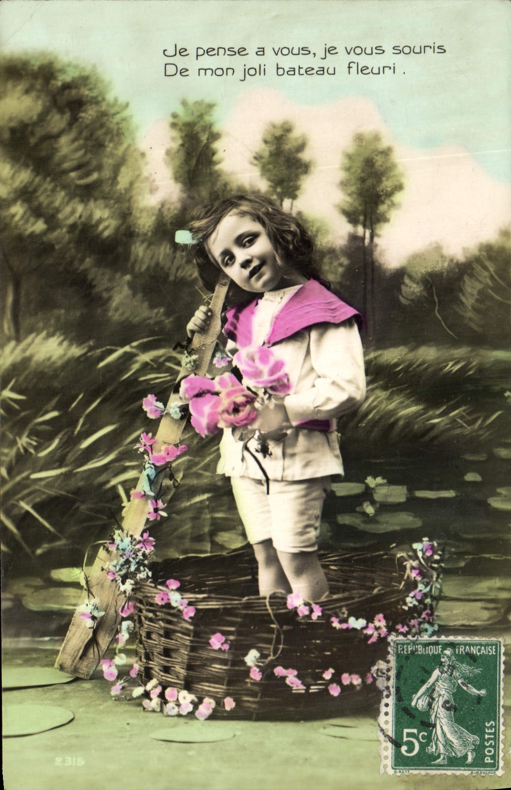 CPA Je pense a vous je vous souris de mon joli bateau fleuri Enfant