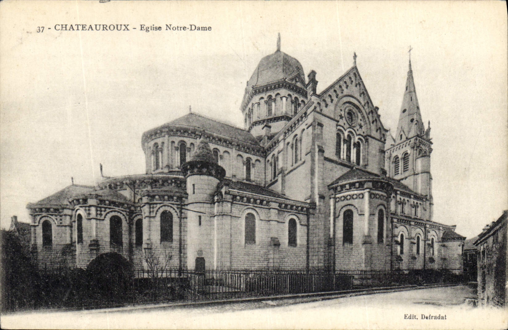 CPA Chateauroux Eglise Notre Dame 