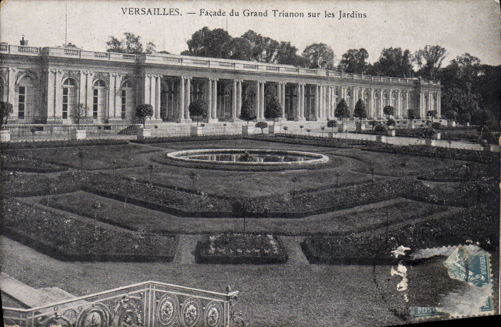 CPA Versailles facade du grand trianon sur les jardins 