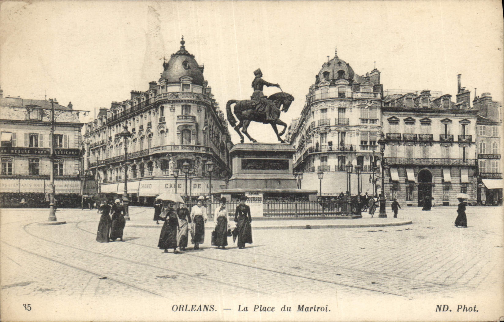 CPA Orleans La Place du Martroi 