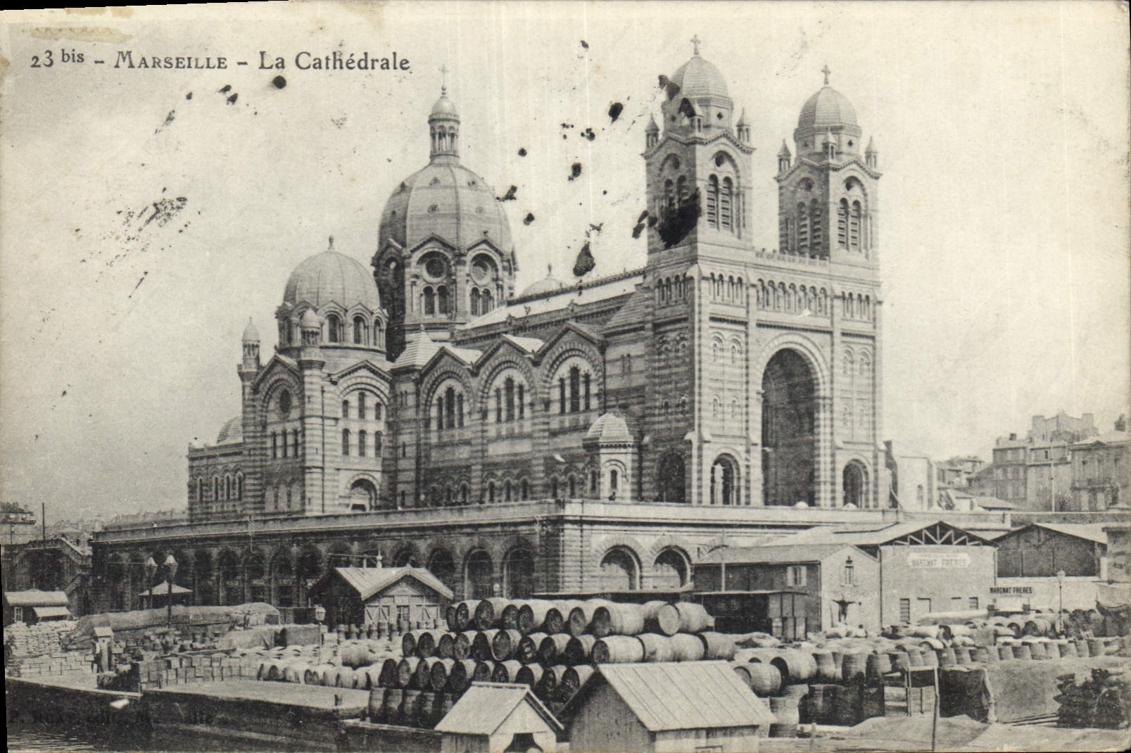 CPA Marseille La Cathedrale 