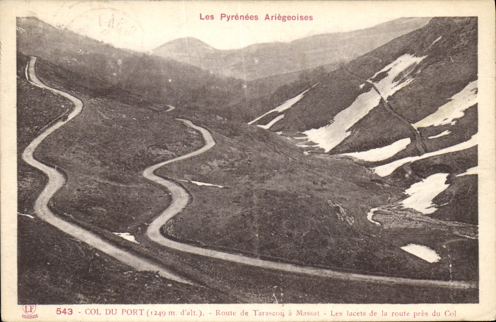 CPA Les Pyrenees Ariegeoises Col du Port Route de Tarascon a Massif les lacets de la route pres du C