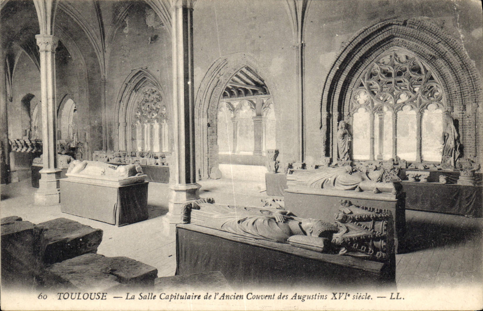 CPA Toulouse La Salle Capitulaire de l'ancien Couvent des Augustins 