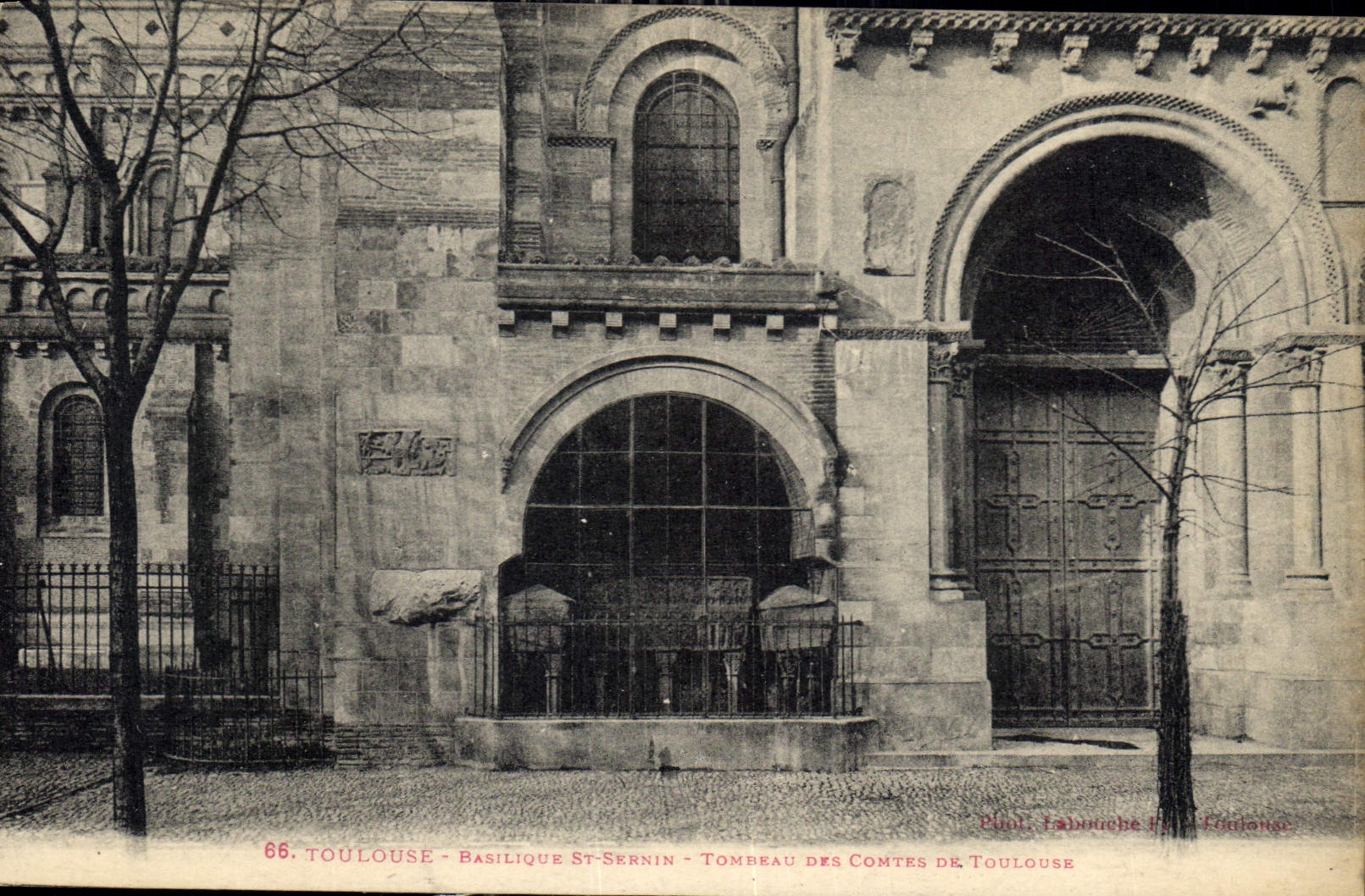 CPA Toulouse Basilique St Sernin Tombeau des Comtes de Toulouse