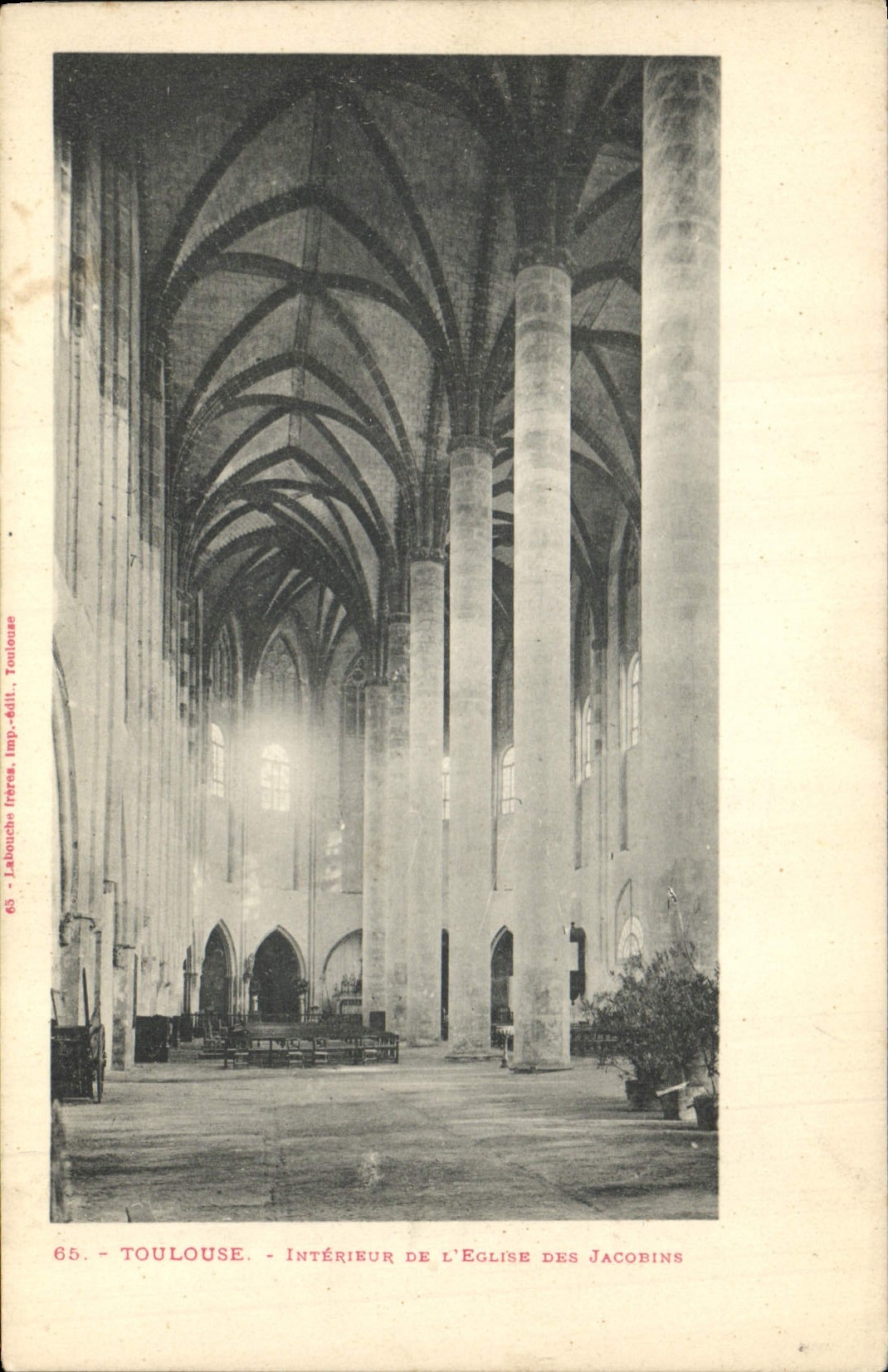 CPA Toulouse Interieur de l'Eglise des Jacobins