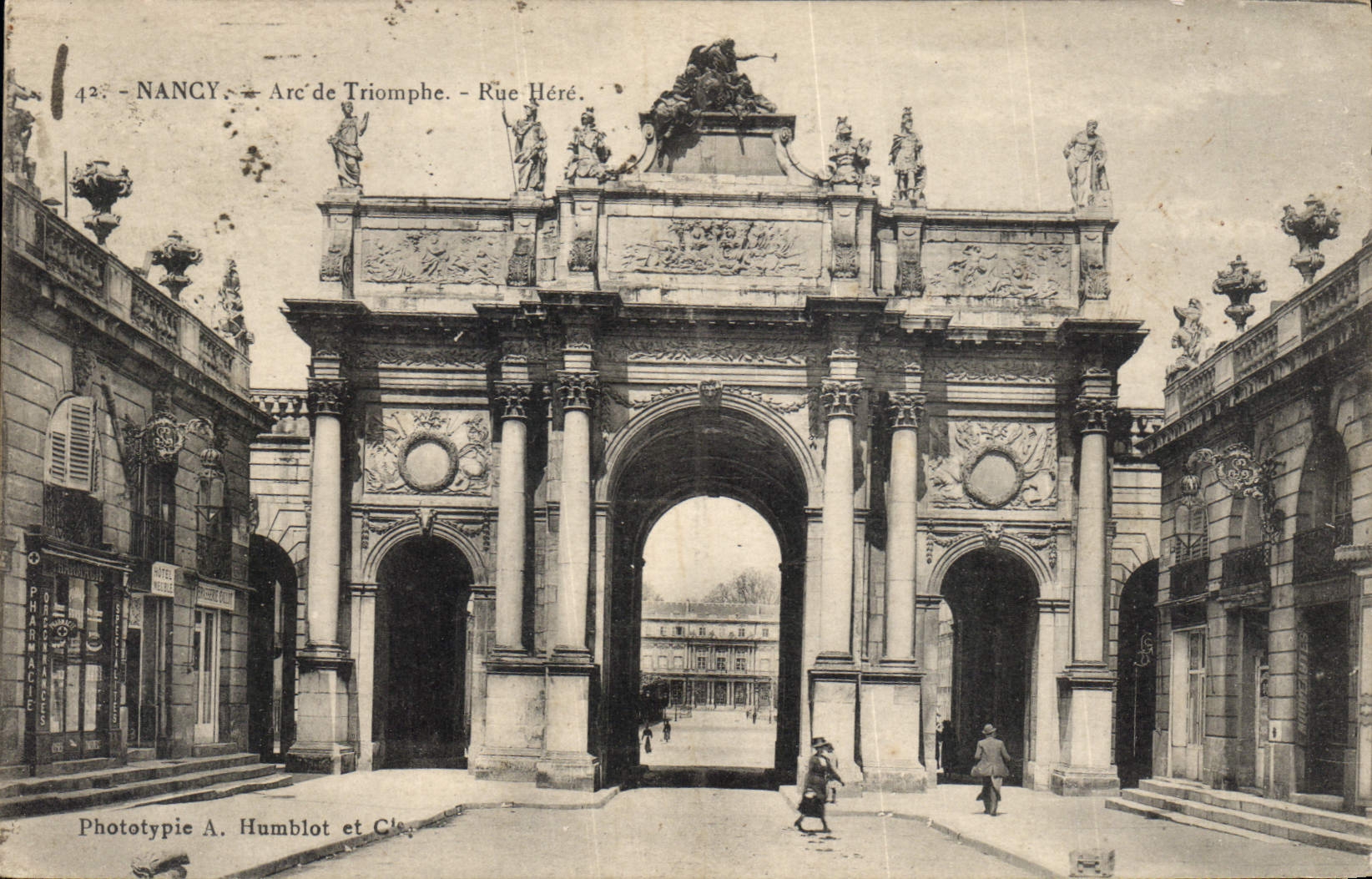 CPA Nancy Arc de Triomphe Rue Here 